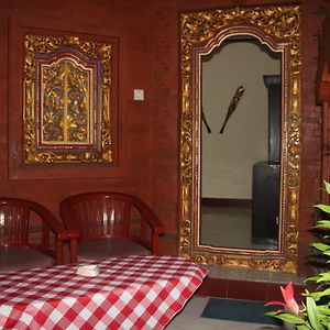 Familien-Zimmer mit Kingsize-Bett